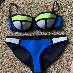 Triangl Bikini